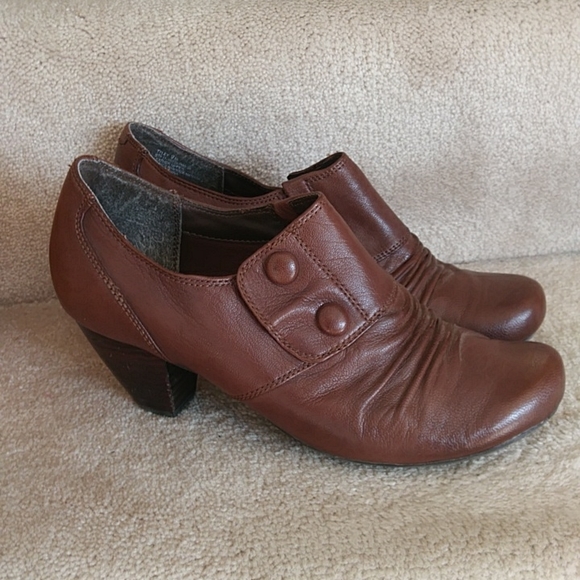 Bare Traps Tyley Leather Scrunchy Heel Booties 9M Brown - Picture 3 of 16
